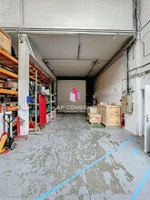 Light Industrial in Trappes for sale Interior Photo- Image 2 of 7