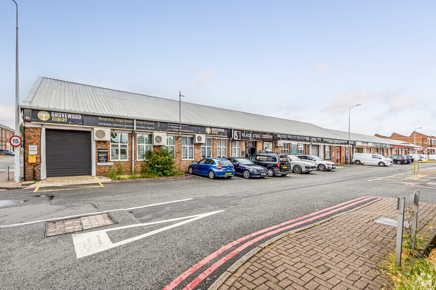 Main Dr, Wembley for sale - Primary Photo - Image 1 of 1