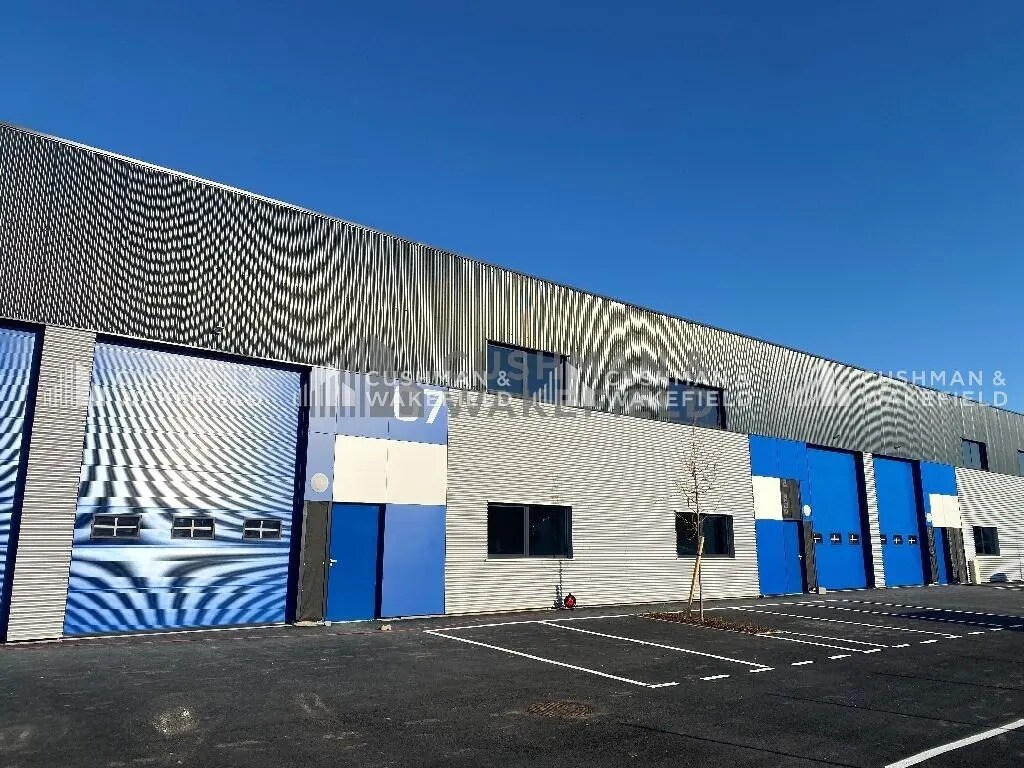 Light Industrial in Illkirch-Graffenstaden to rent Building Photo- Image 1 of 10