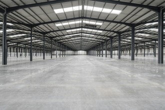 Weston Av, Grays to rent Interior Photo- Image 2 of 2