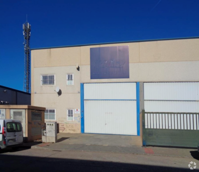 Calle Madera, 21, Carranque, Toledo for sale - Primary Photo - Image 1 of 5