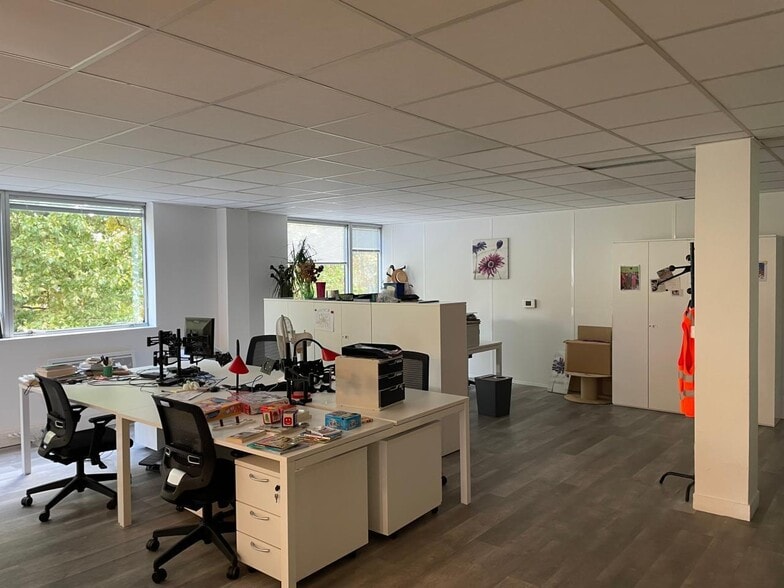 Office in Créteil to rent - Interior Photo - Image 3 of 7