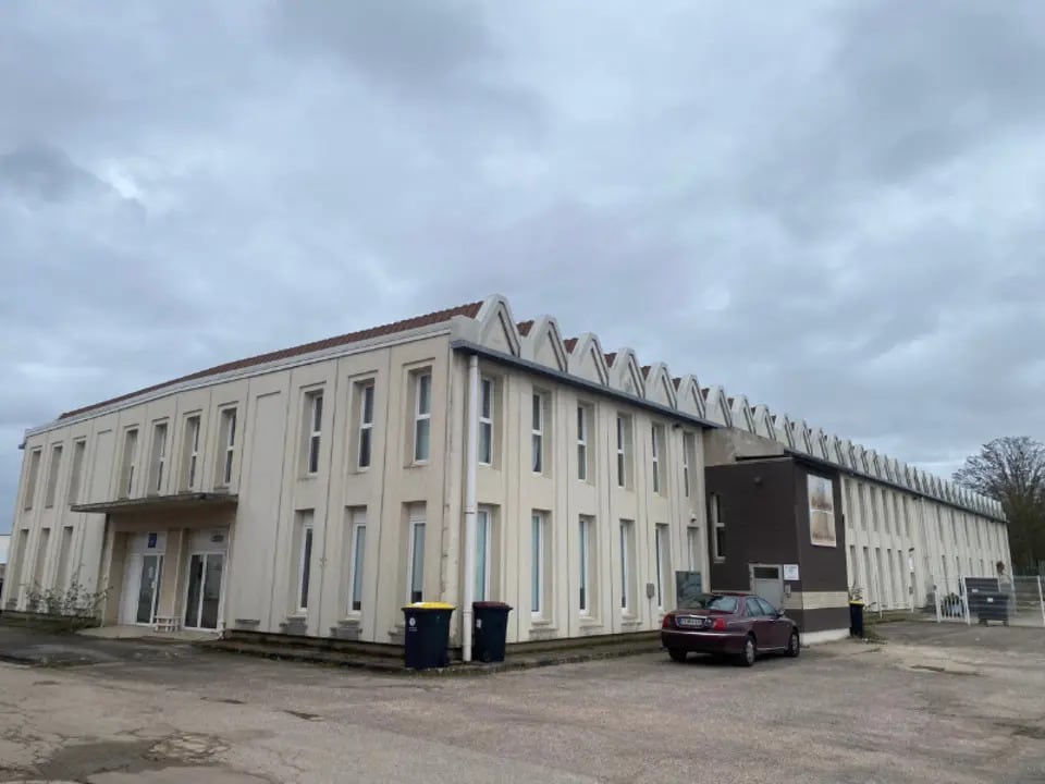 Vente Local d'activités 1 650 m² - Photo 1