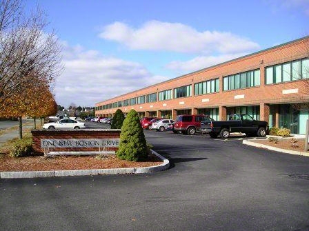 1 New Boston Dr, Canton, MA for rent - Building Photo - Image 1 of 10