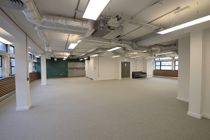 29 Peter St, Manchester to rent - Interior Photo - Image 3 of 6