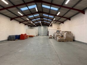 The Long Barn, Norton Farm, Selborne Rd, Alton to rent Interior Photo- Image 1 of 2