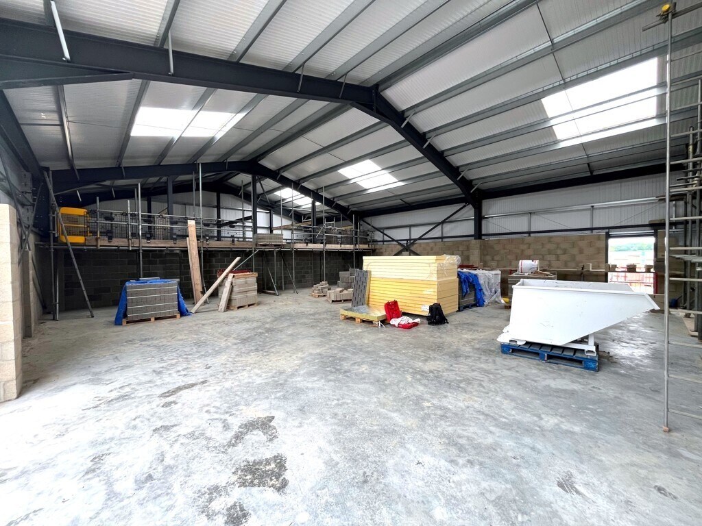 Radley Green Road, Ingatestone to rent Interior Photo- Image 1 of 5