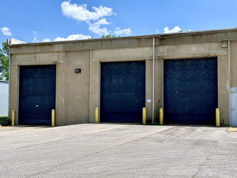 2800 Warehouse Rd, Owensboro, KY for rent - Building Photo - Image 3 of 6