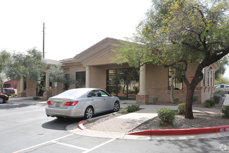 3303 S Lindsay Rd, Gilbert, AZ for rent - Building Photo - Image 3 of 5