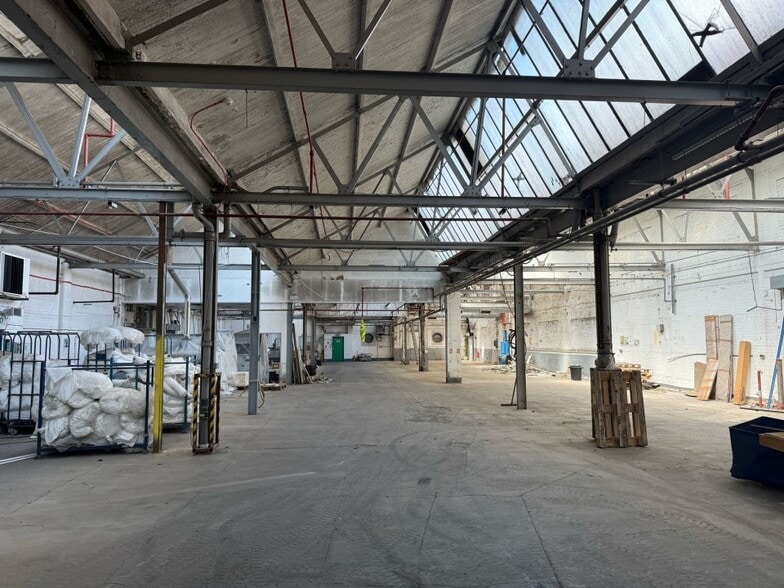 461 St. Saviours Rd, Leicester to rent - Interior Photo - Image 3 of 3