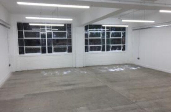 Wharf Rd, Burton On Trent to rent - Interior Photo - Image 3 of 4