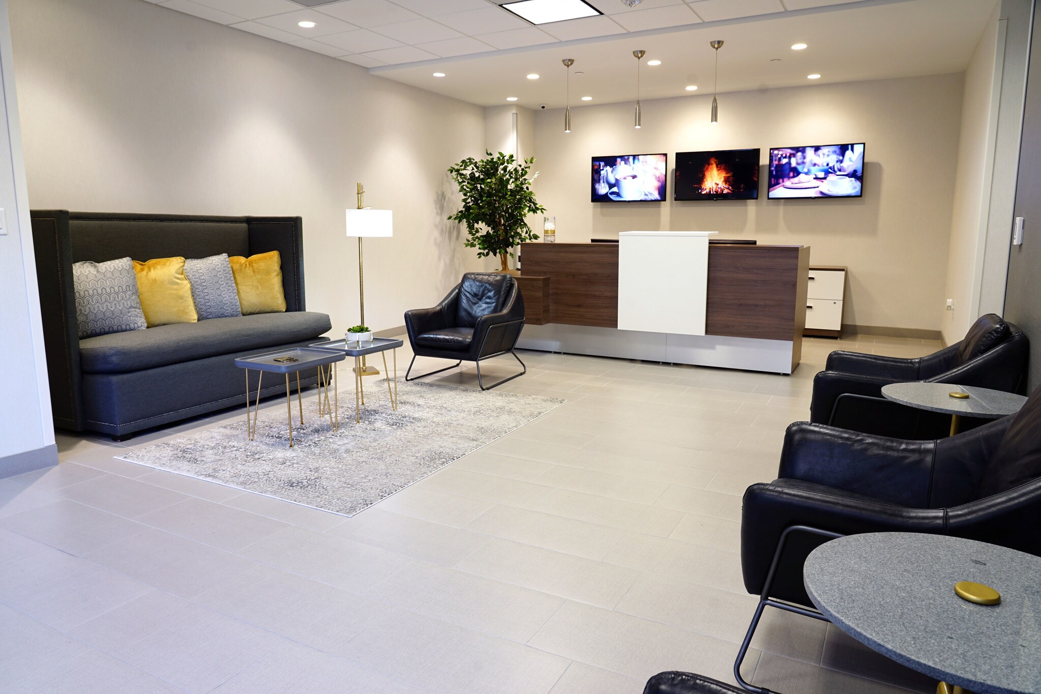 5000 Riverside, Irving, TX to rent Interior Photo- Image 1 of 8