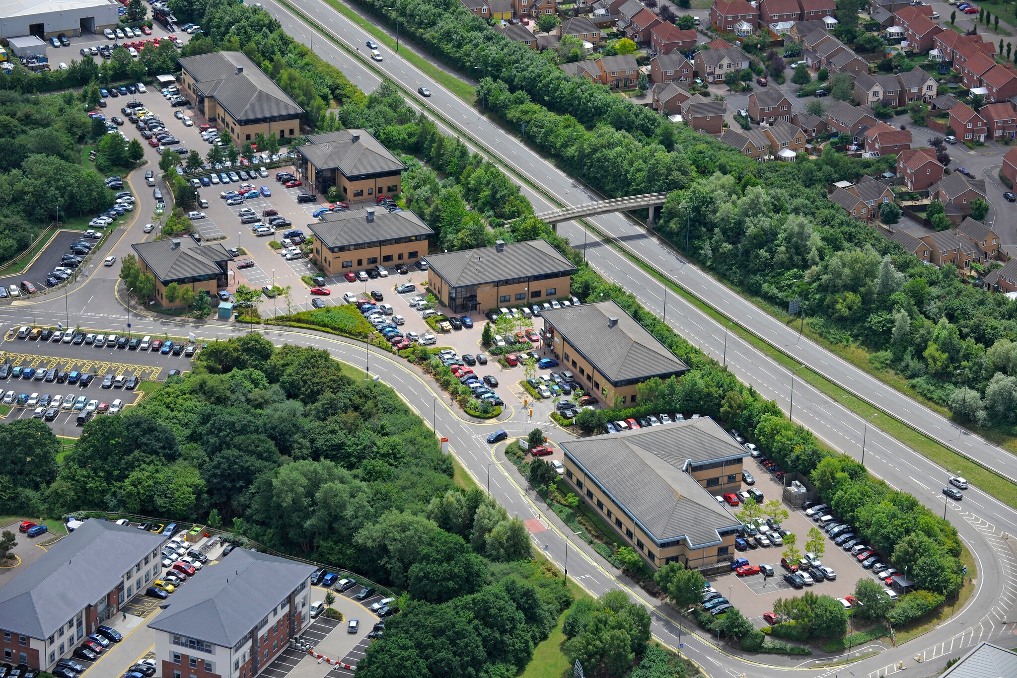 2 The Brooms, Bristol to rent Building Photo- Image 1 of 4