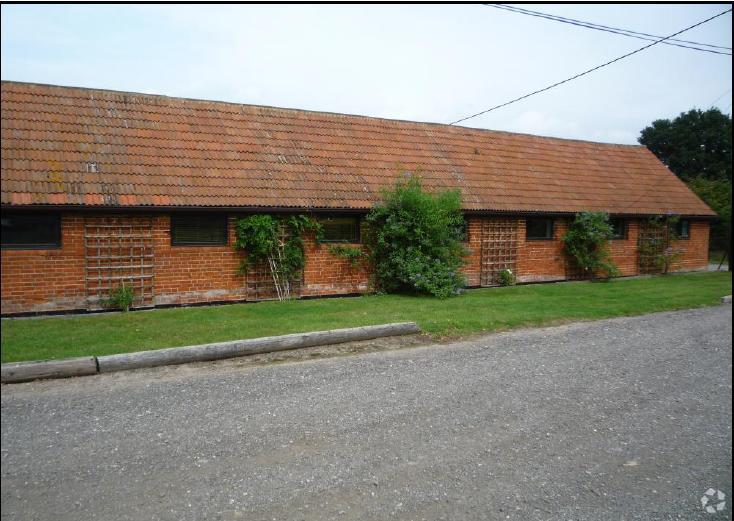 Cove Rd, Fleet for sale Primary Photo- Image 1 of 1