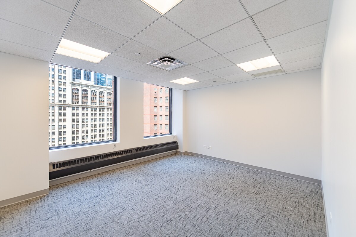 134 N LaSalle St, Chicago, IL to rent Interior Photo- Image 1 of 5