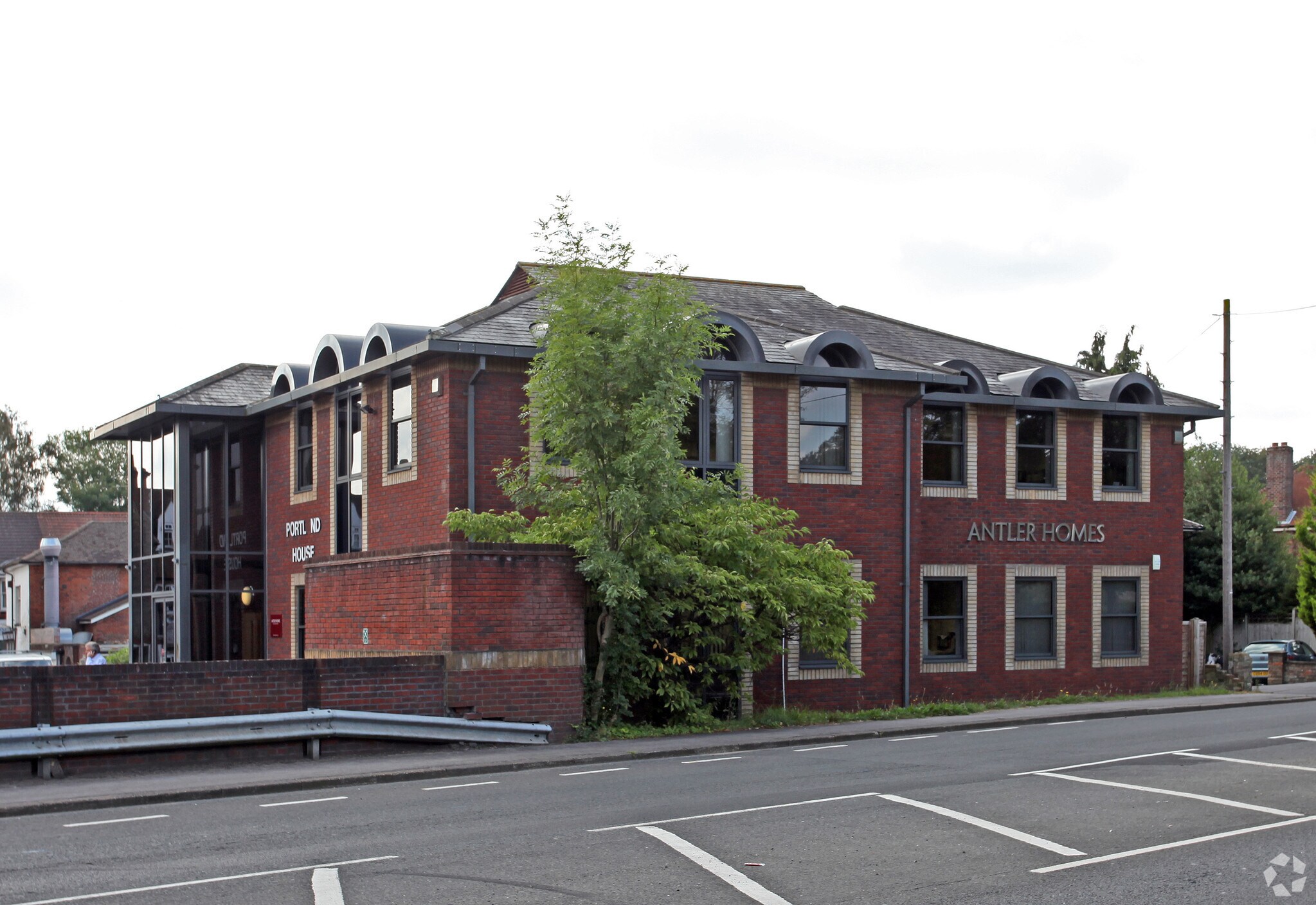 Park St, Bagshot for sale Primary Photo- Image 1 of 1