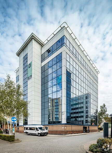 2 Exchange Quay, Salford to rent - Building Photo - Image 3 of 21