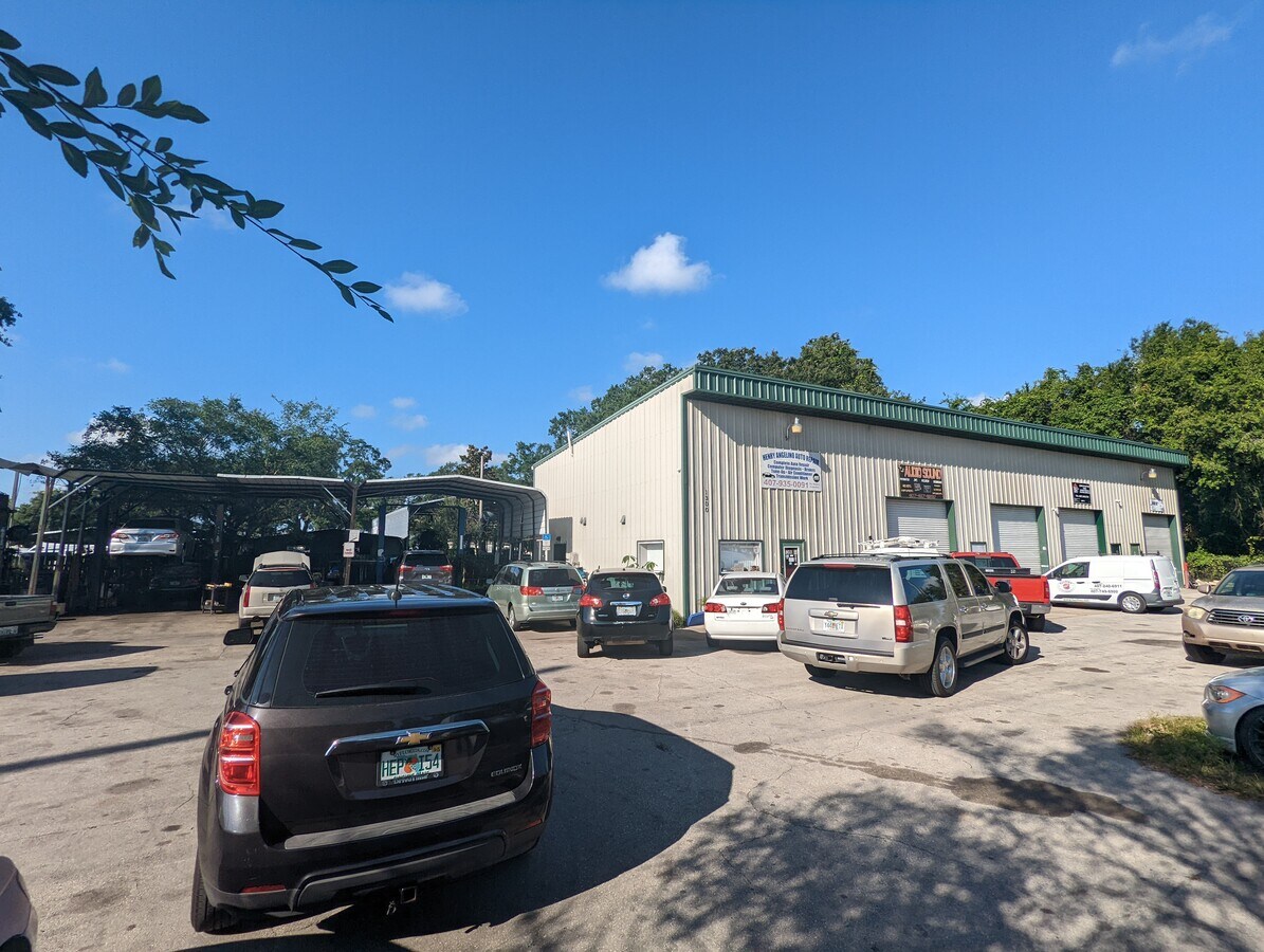 1300 Garden St, Kissimmee 34744 angelino henry auto parts UK
