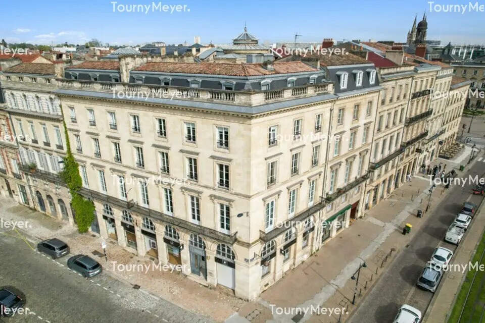 Office in Bordeaux to rent Building Photo- Image 1 of 5