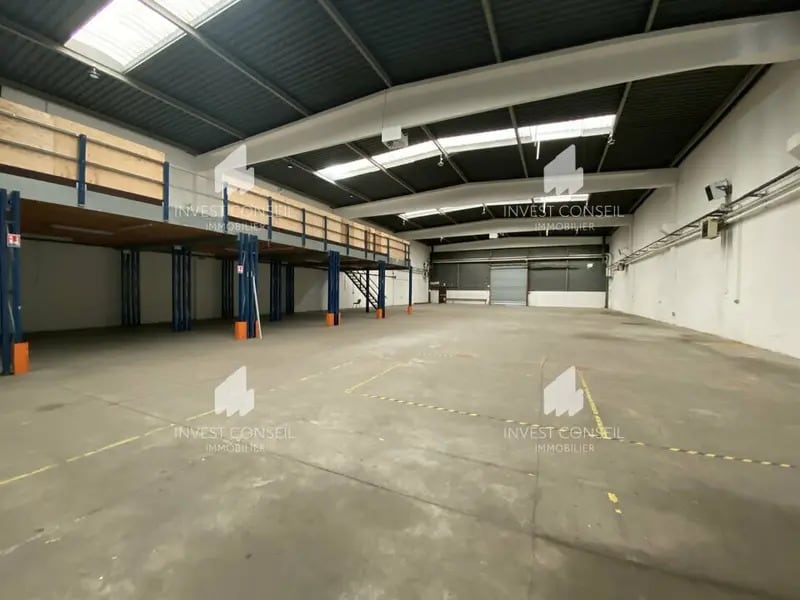 4 Avenue D'Alsace Lorraine, SAINT-OUEN-L'AUMONE to rent Building Photo- Image 1 of 8