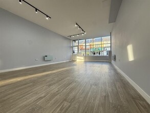 515-517 Hessle Rd, Hull to rent Interior Photo- Image 2 of 4