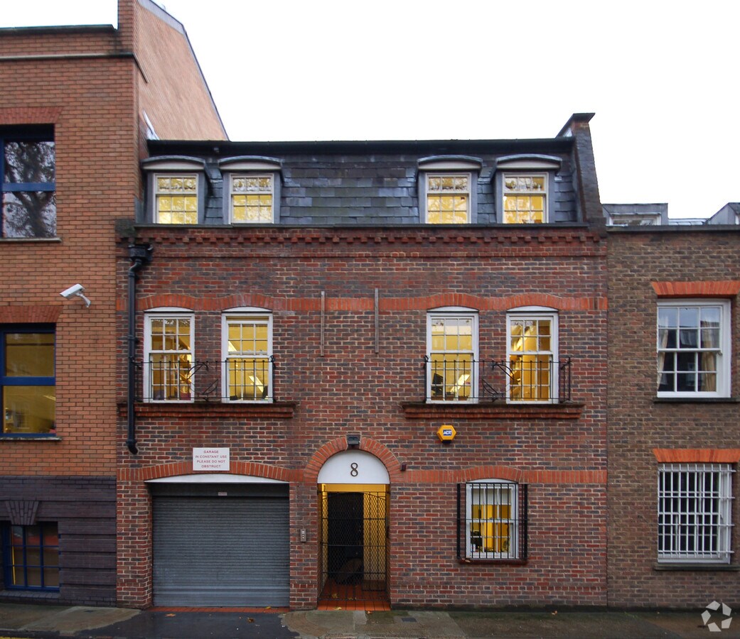 9 Jockey's Fields, London WC1R 4BF Office For Sale