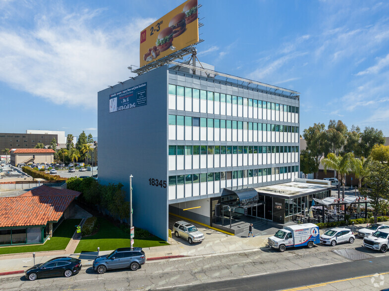 18345 Ventura Blvd, Tarzana, CA for sale - Primary Photo - Image 1 of 1