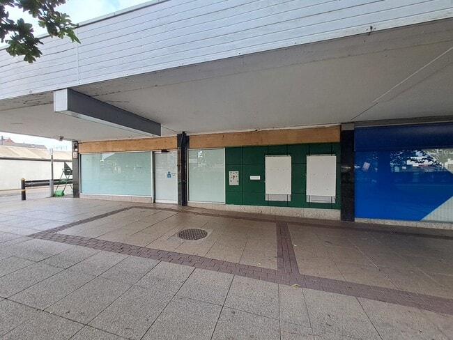 More details for Crossgates, Leeds - Retail to Rent