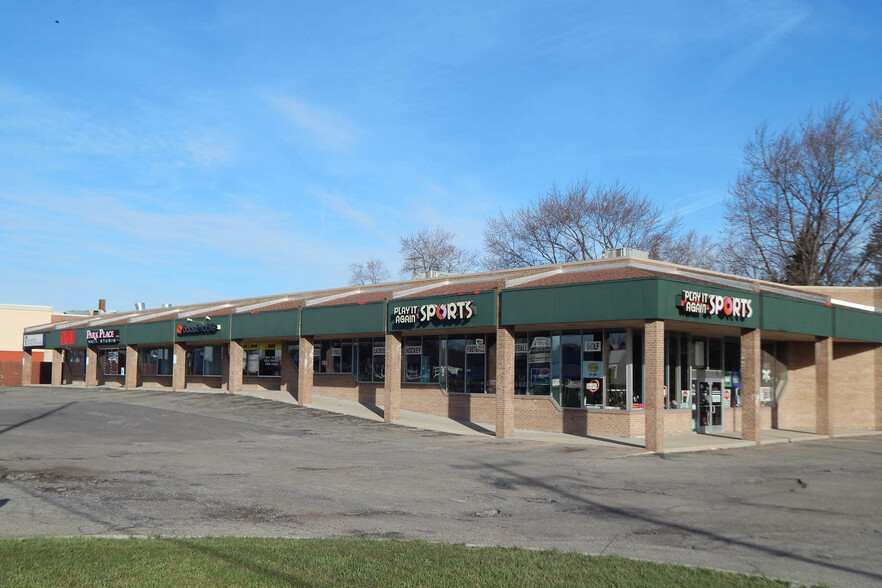 4230-4242 Miller Rd, Flint, MI for sale - Building Photo - Image 1 of 1