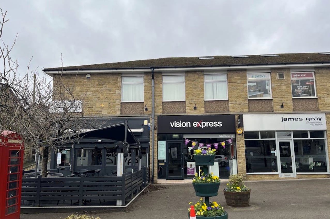 18 Northgate, Baildon to rent Building Photo- Image 1 of 4