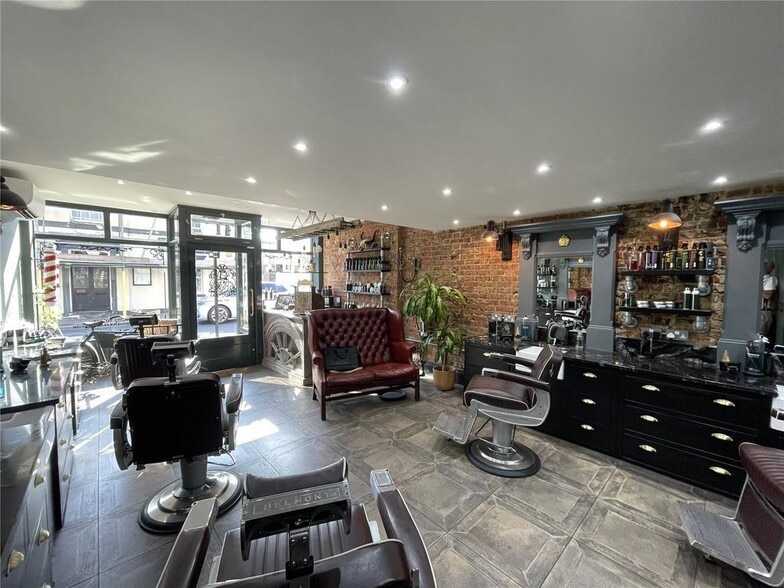 11 North St, Rochford for sale - Interior Photo - Image 3 of 6