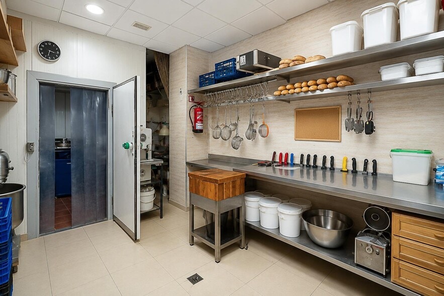 Retail in Orihuela for sale - Building Photo - Image 3 of 7