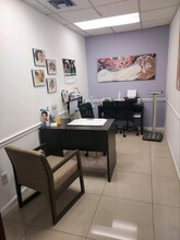 7800 SW 87th Ave, Miami, FL for rent Interior Photo- Image 2 of 5