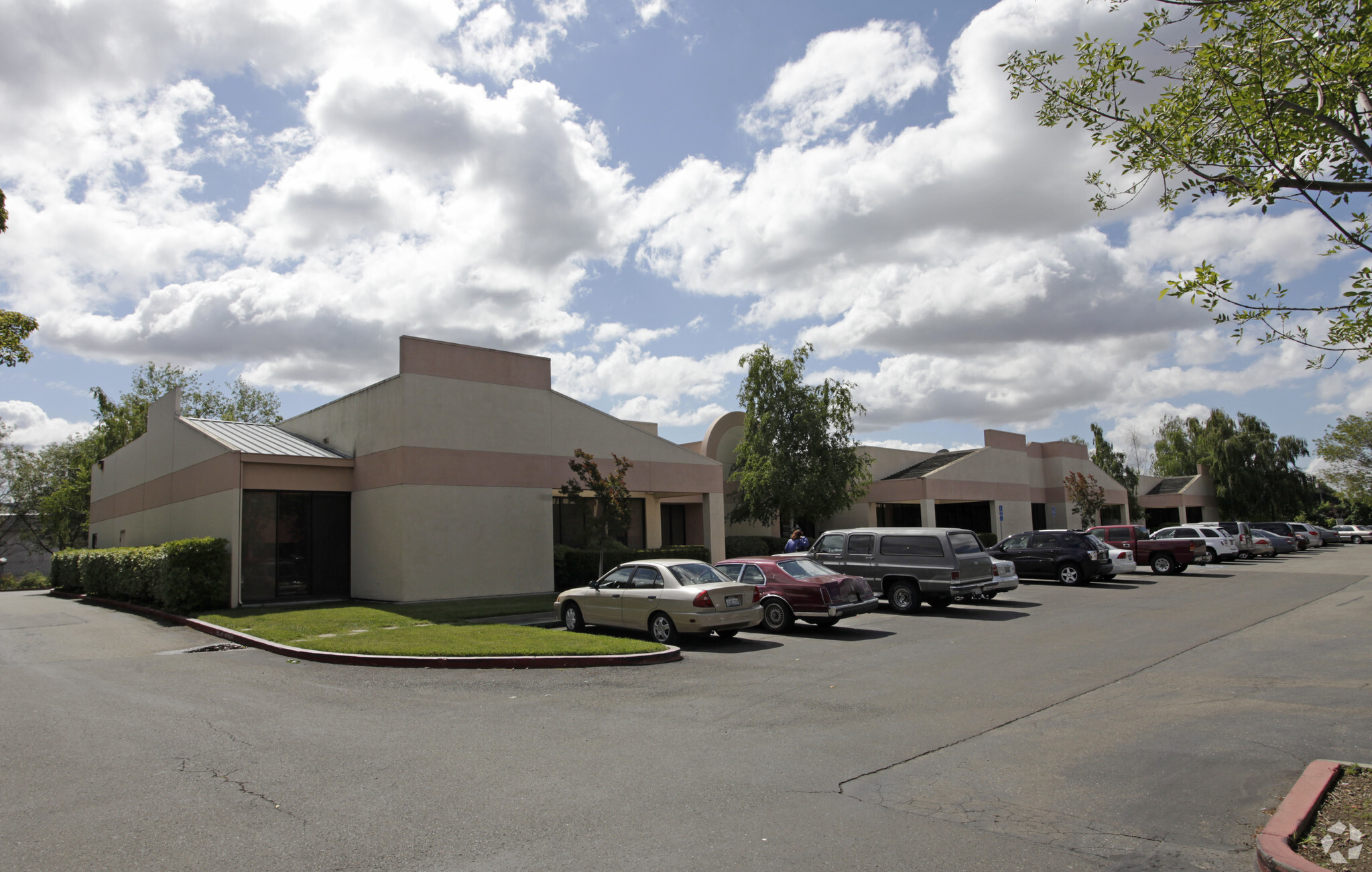 20990-21030 Redwood Rd, Castro Valley, CA for rent Building Photo- Image 1 of 5