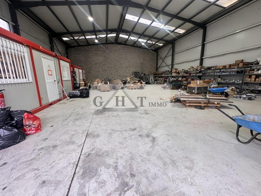 Industrial in Vigneux-sur-Seine to rent Interior Photo- Image 1 of 3
