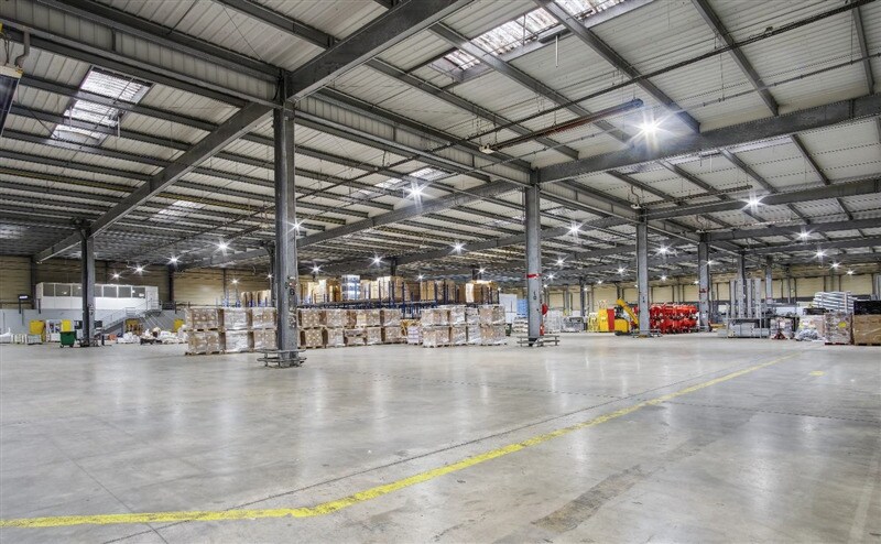 Industrial in Mitry-Mory to rent - Building Photo - Image 2 of 8