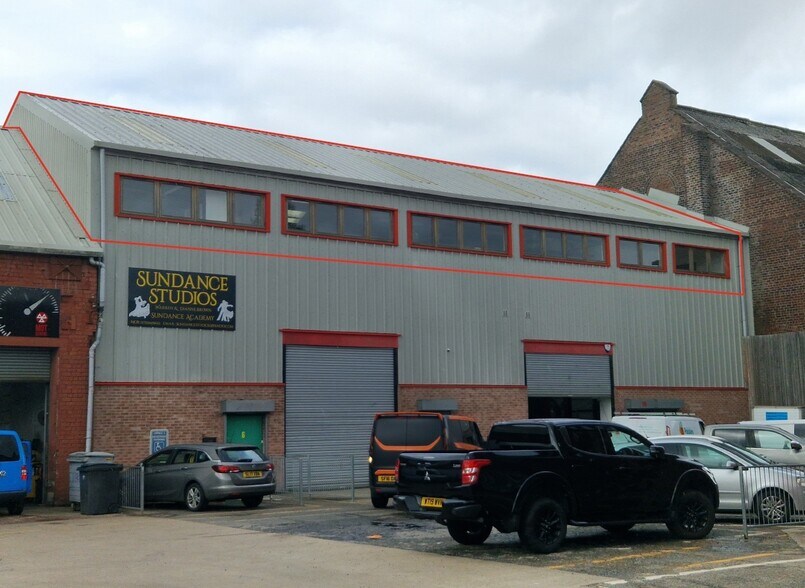 2 Macdowall St, Paisley to rent - Building Photo - Image 1 of 5