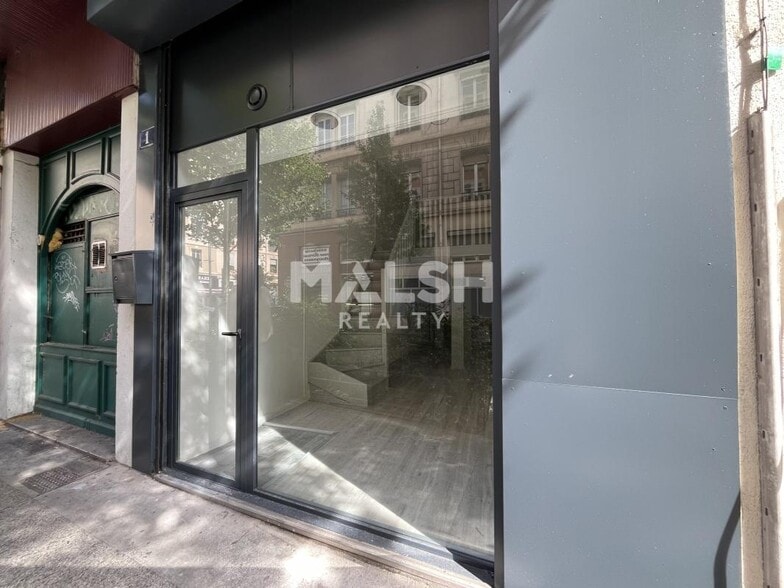 Retail in Villeurbanne to rent - Building Photo - Image 1 of 5