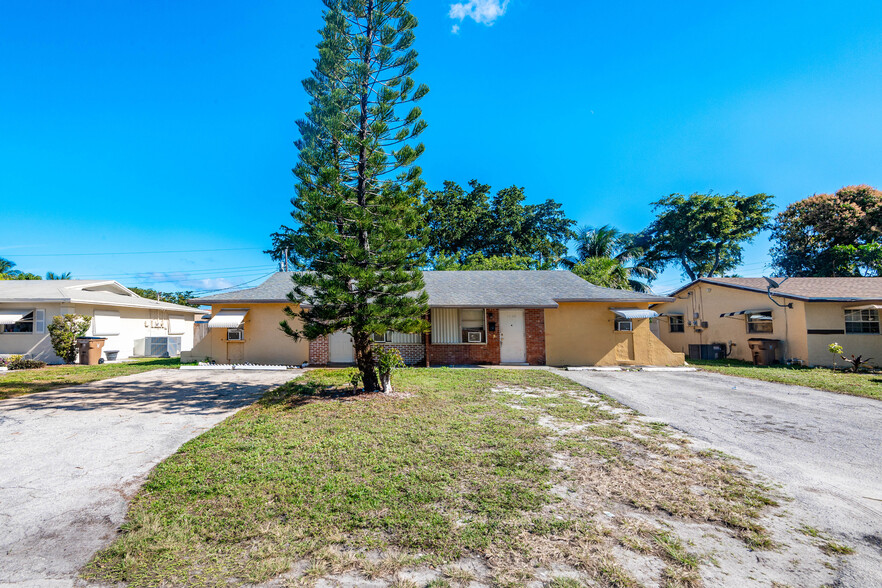 1426 SE 3rd Ter, Deerfield Beach, FL for sale - Building Photo - Image 3 of 50