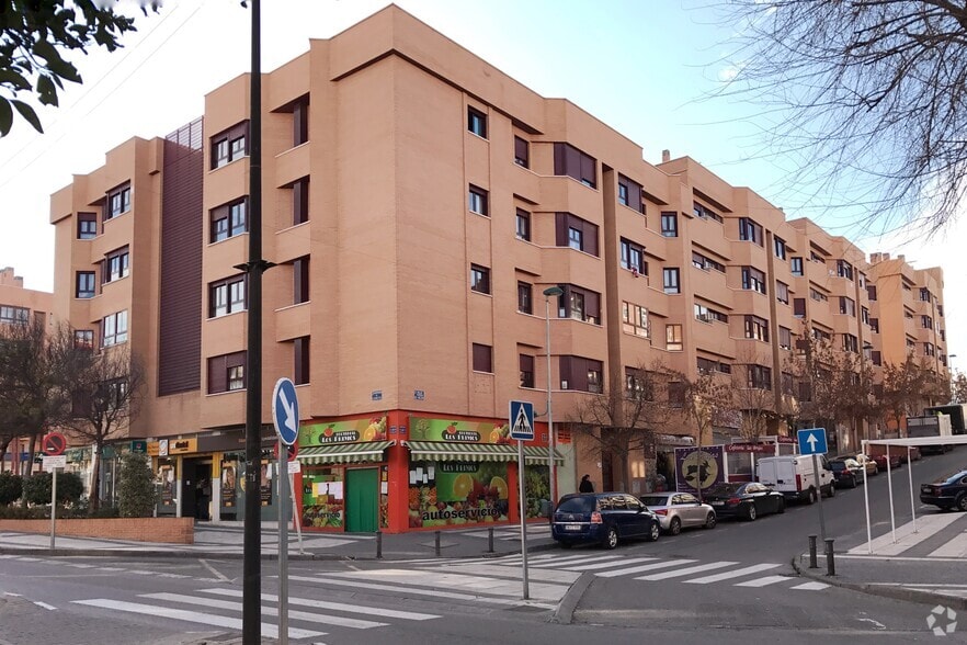 Avenida del Ejército, 17, Arganda del Rey, Madrid for sale - Primary Photo - Image 1 of 3