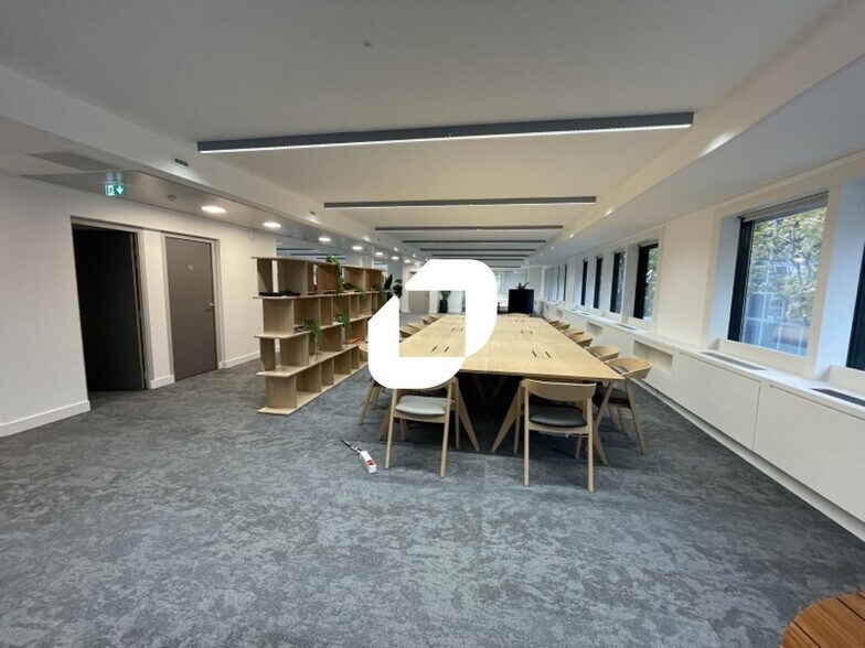 Office in Boulogne-Billancourt to rent - Building Photo - Image 2 of 15