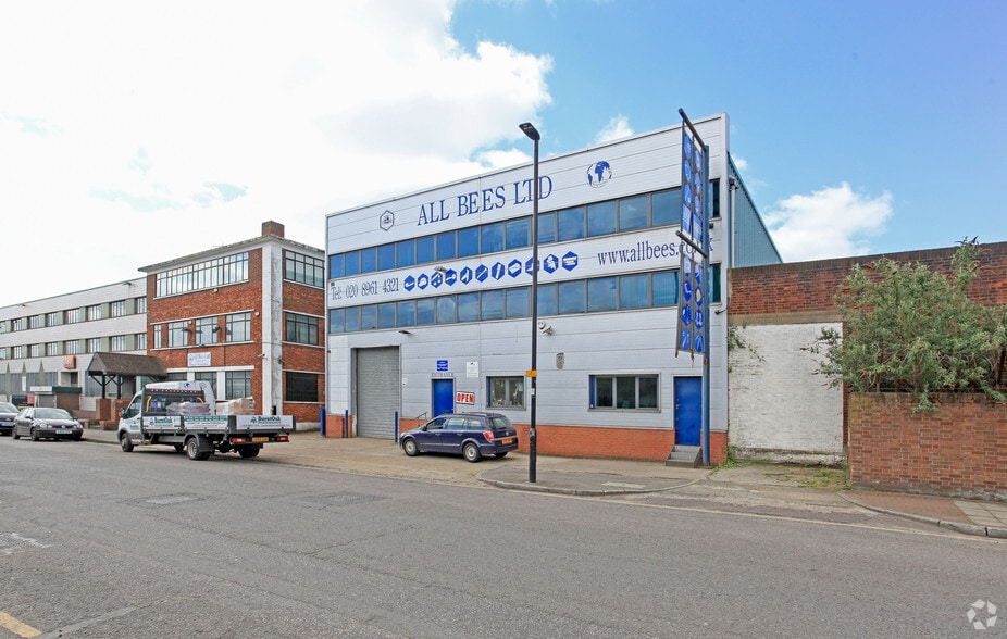 2 Bashley Rd, London for sale - Primary Photo - Image 1 of 1