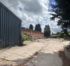 Harvington Manor, Worcester Rd, Kidderminster to rent Building Photo- Image 2 of 5