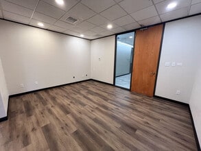 7551 Callaghan Rd, San Antonio, TX to rent Interior Photo- Image 2 of 16