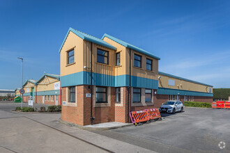 Road One, Winsford for rent Primary Photo- Image 1 of 4