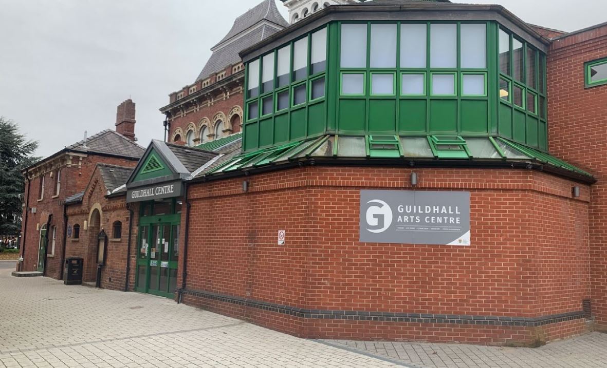 8 St. Peters Hl, Grantham to rent Building Photo- Image 1 of 15