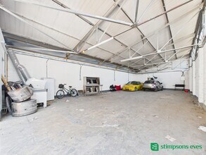 328 Selbourne Rd, Luton to rent Interior Photo- Image 2 of 3
