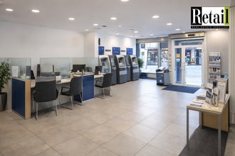 Retail in Madrid, Madrid to rent Interior Photo- Image 1 of 2