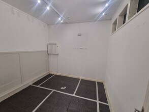 99 High St, Lowestoft to rent Interior Photo- Image 2 of 7