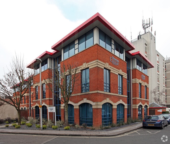 20 Kings Rd W, Newbury for sale - Building Photo - Image 1 of 1